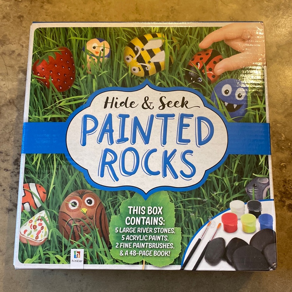 (147) NEW Hide & Seek Painted Rocks Set by Hinkler.